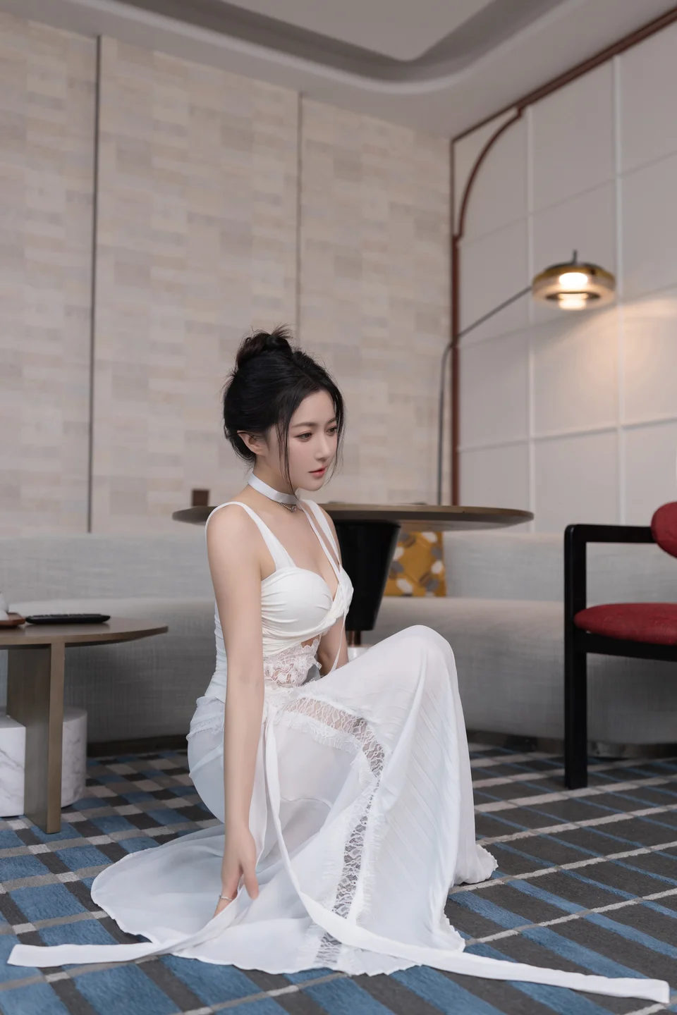 鱼子酱Fish - 白裙跳蛋 [120P-815MB] tg@simisebaisi 【丝足阁】005.webp